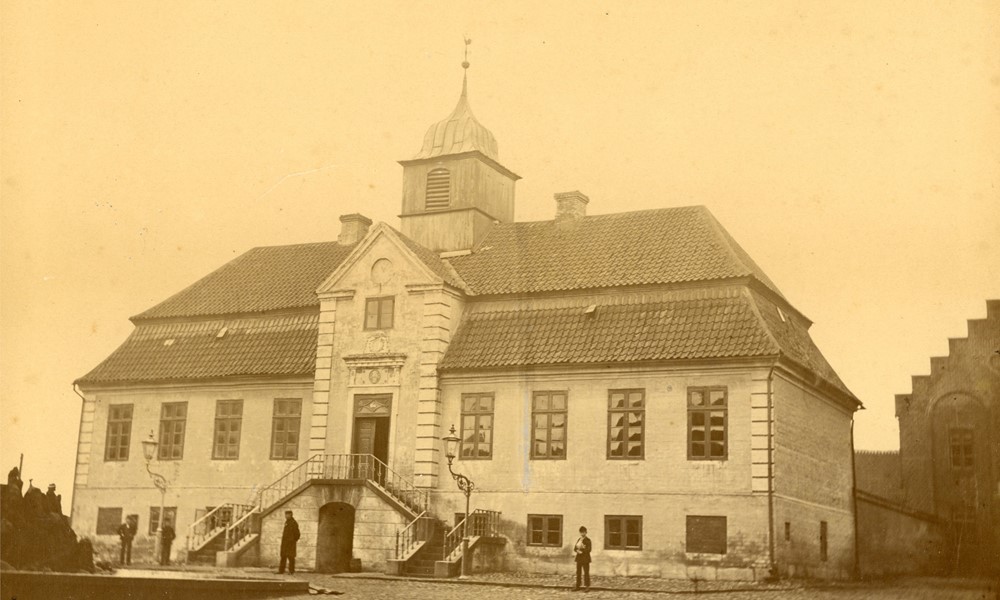 Rådhuset, 1868-78 og 1927 - Før