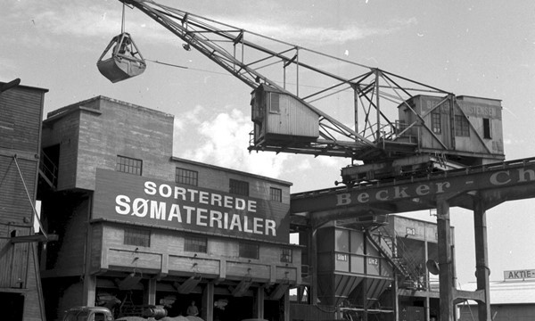 Becker-Christensen Kulimport og Trælasthandel på Nordkajen i Vejlen, 1966